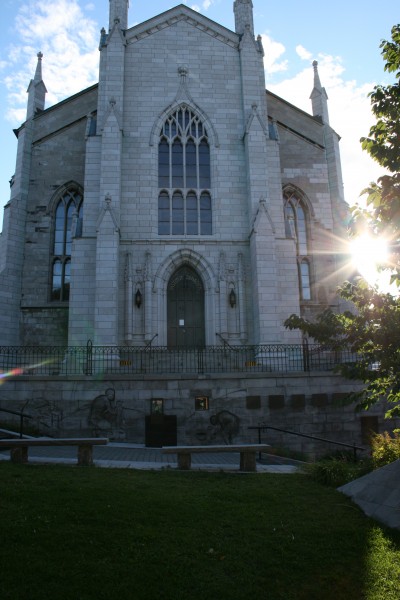 Place de l'Institut Canadien