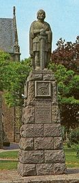 Statue de Nominöe à Bains-sur-Oust