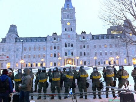 L'Assemblée Nationale du Québec occupée par la police