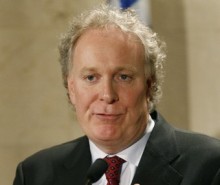 Jean Charest ne défend pas les intérêts des québécois