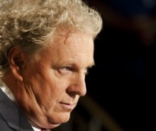 Le mépris de Jean Charest envers les institutions québécoises est flagrant