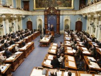 Loi 103: le RRQ frappe à l’Assemblée nationale