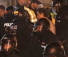 Le député Amir Khadir arrêté à une manifestation pacifique à Québec: ça suffit les abus policiers!